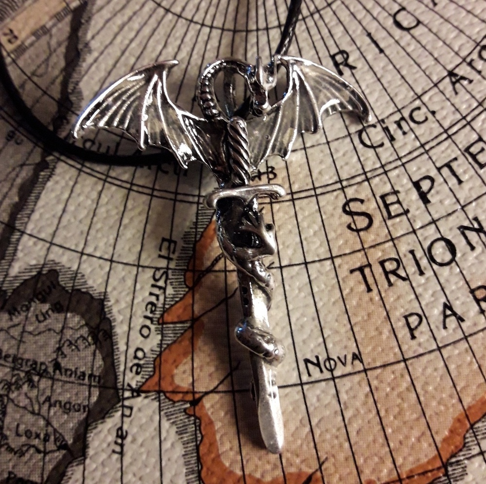 Silver dragon pendant - Picture 2 of 4